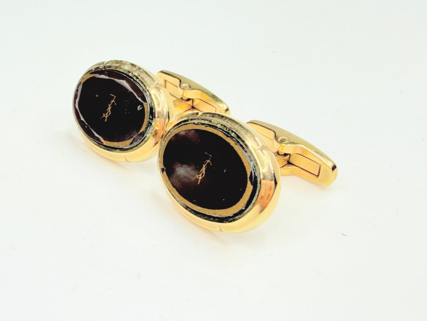 Saint Laurent Oval Mother of Pearl Gold Tone Vintage Cufflinks GS722