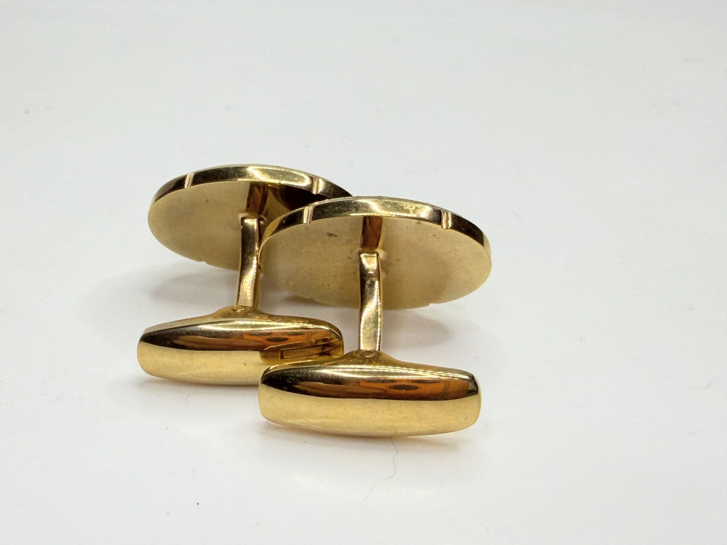 Saint Laurent Oval Mother of Pearl Gold Tone Vintage Cufflinks GS722