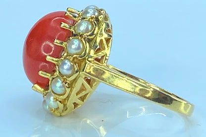 Art Deco 18K gold Coral Cabochon cultured seed Pearl ring