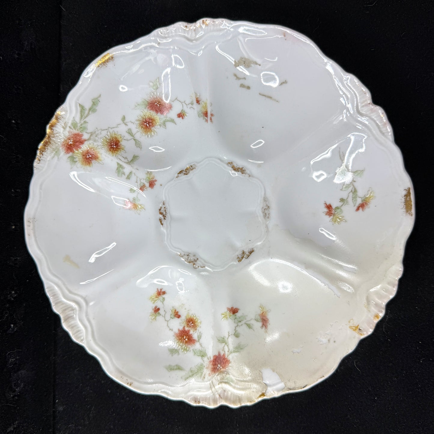 Antique porcelain oyster plate floral sprays gold trim scalloped rim 8 1/4 A1146