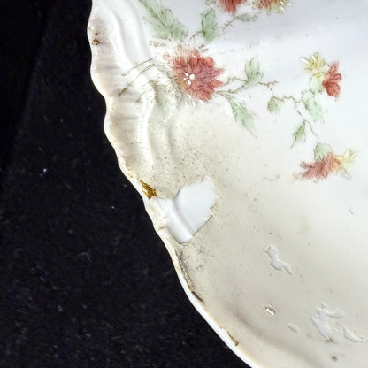Antique porcelain oyster plate floral sprays gold trim scalloped rim 8 1/4 A1146