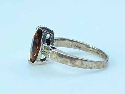 Sterling Silver marquise Garnet ring 3.2g s6.5 JR8923