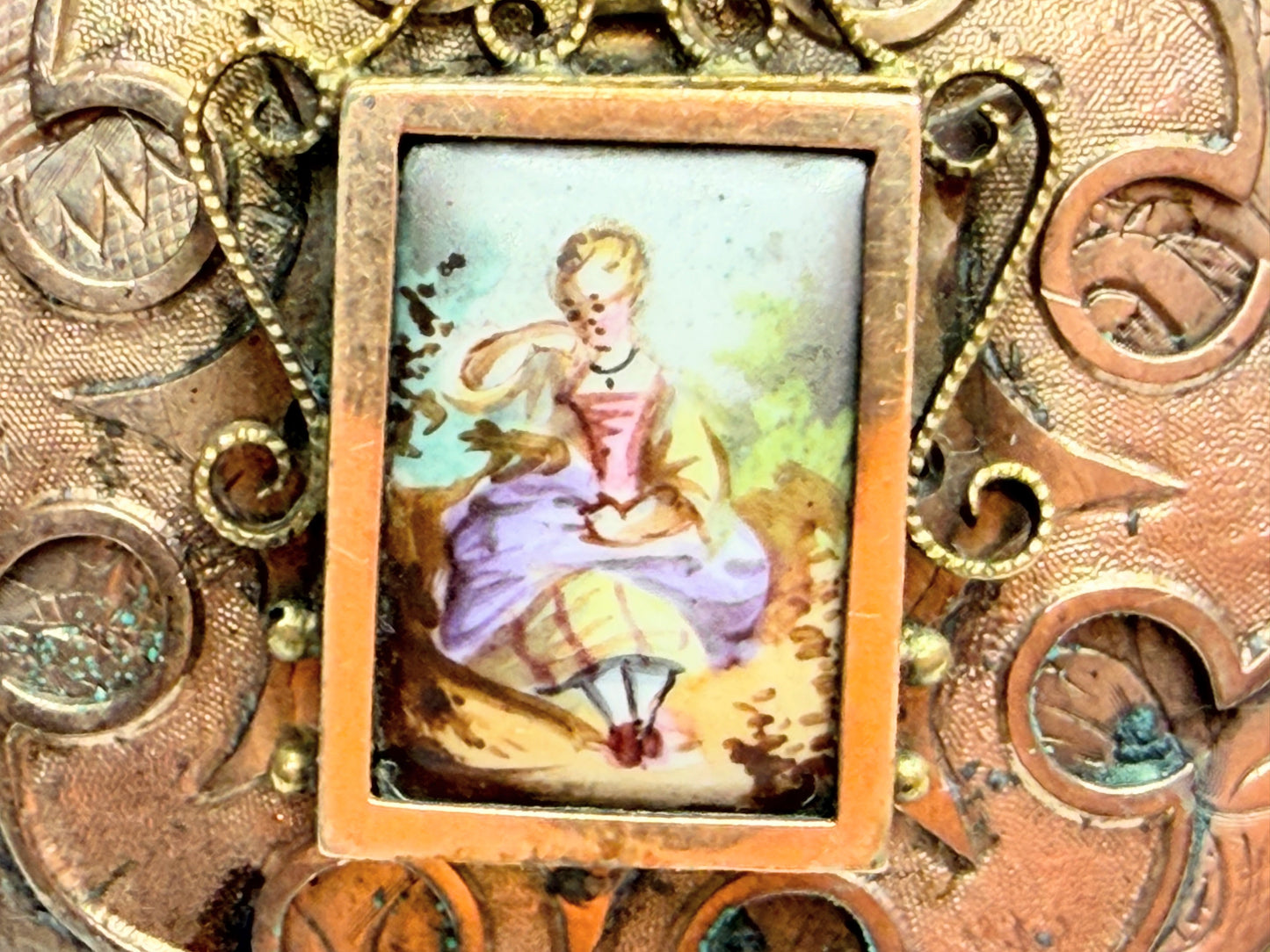 Antique 10K Gold Hand Painted Porcelain Locket Garnet Opal Bale JR1247