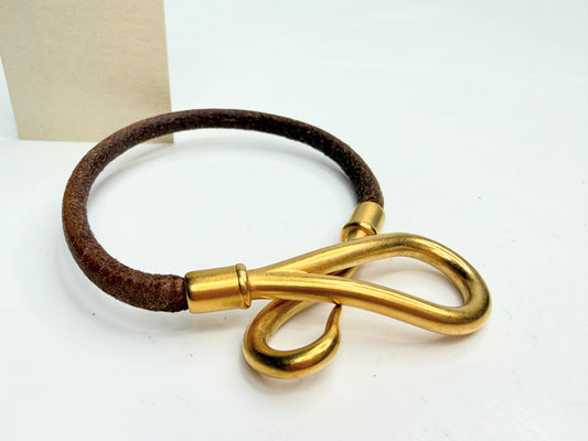 Hermès Leather Bracelet Jumbo Gold Tone Hook Clasp Brown Vintage GS723