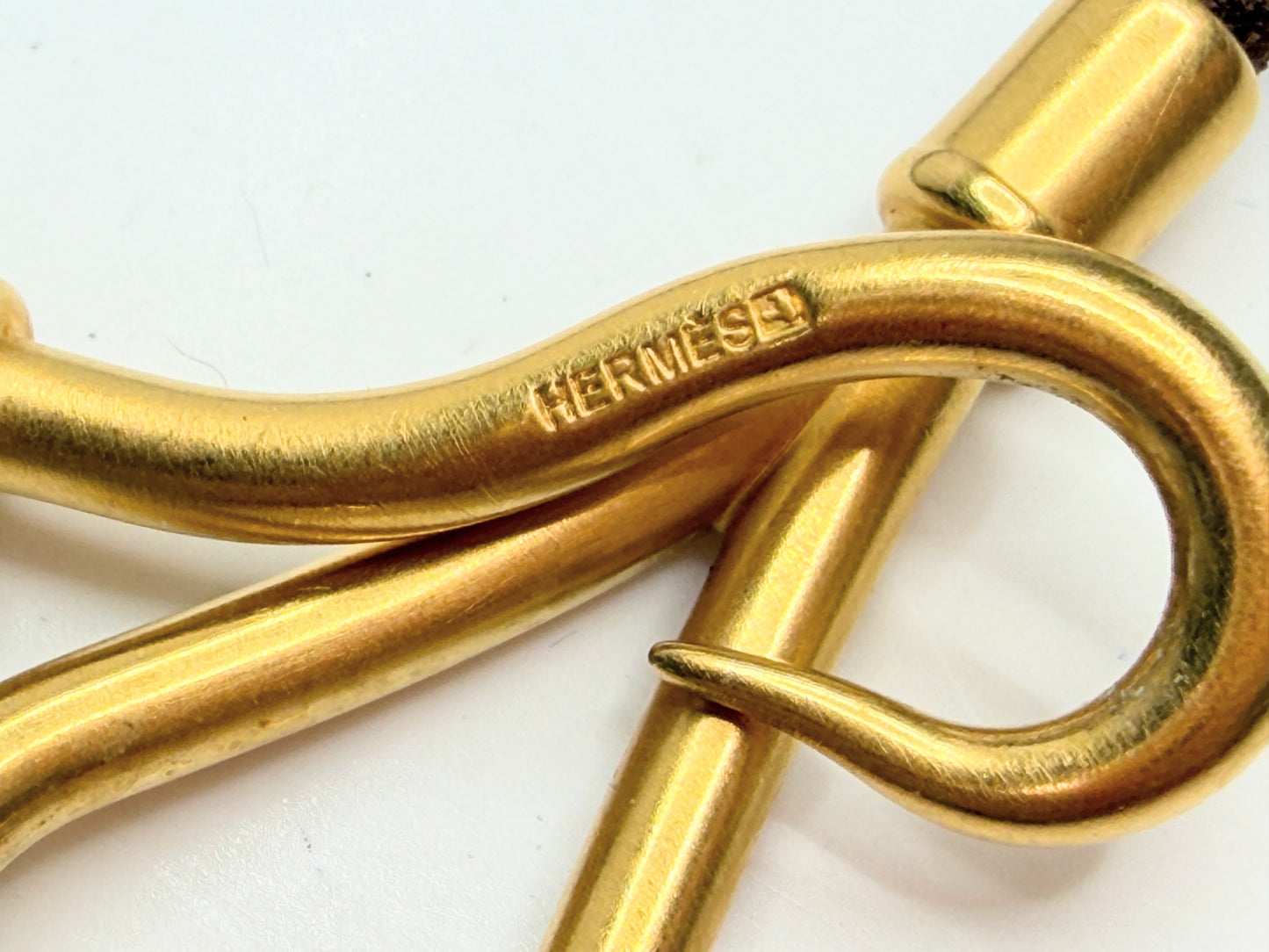 Hermès Leather Bracelet Jumbo Gold Tone Hook Clasp Brown Vintage GS723