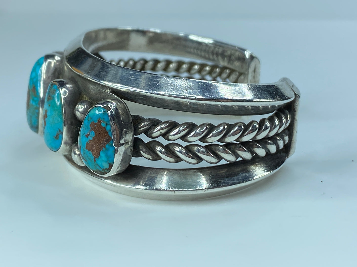 Signed Navajo Bisbee Turquoise Row Sterling Cuff 95.4g s6.25 JR8926