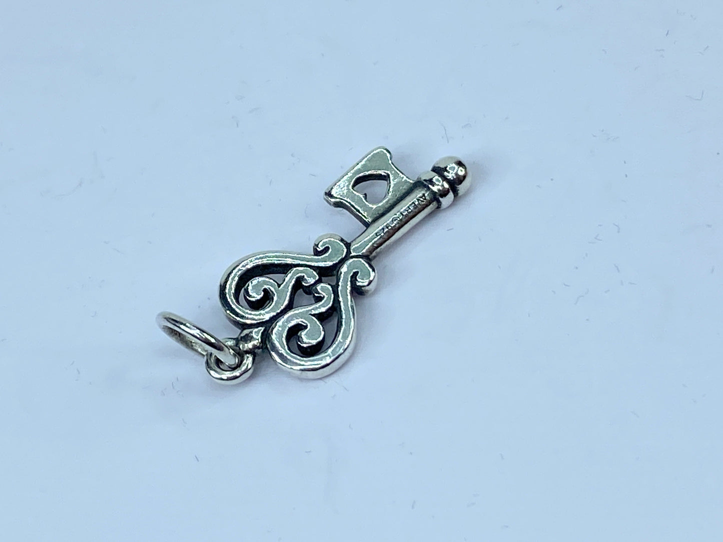 James Avery Scroll Key To My Heart Charm Pendant Sterling Silver w/box JR659