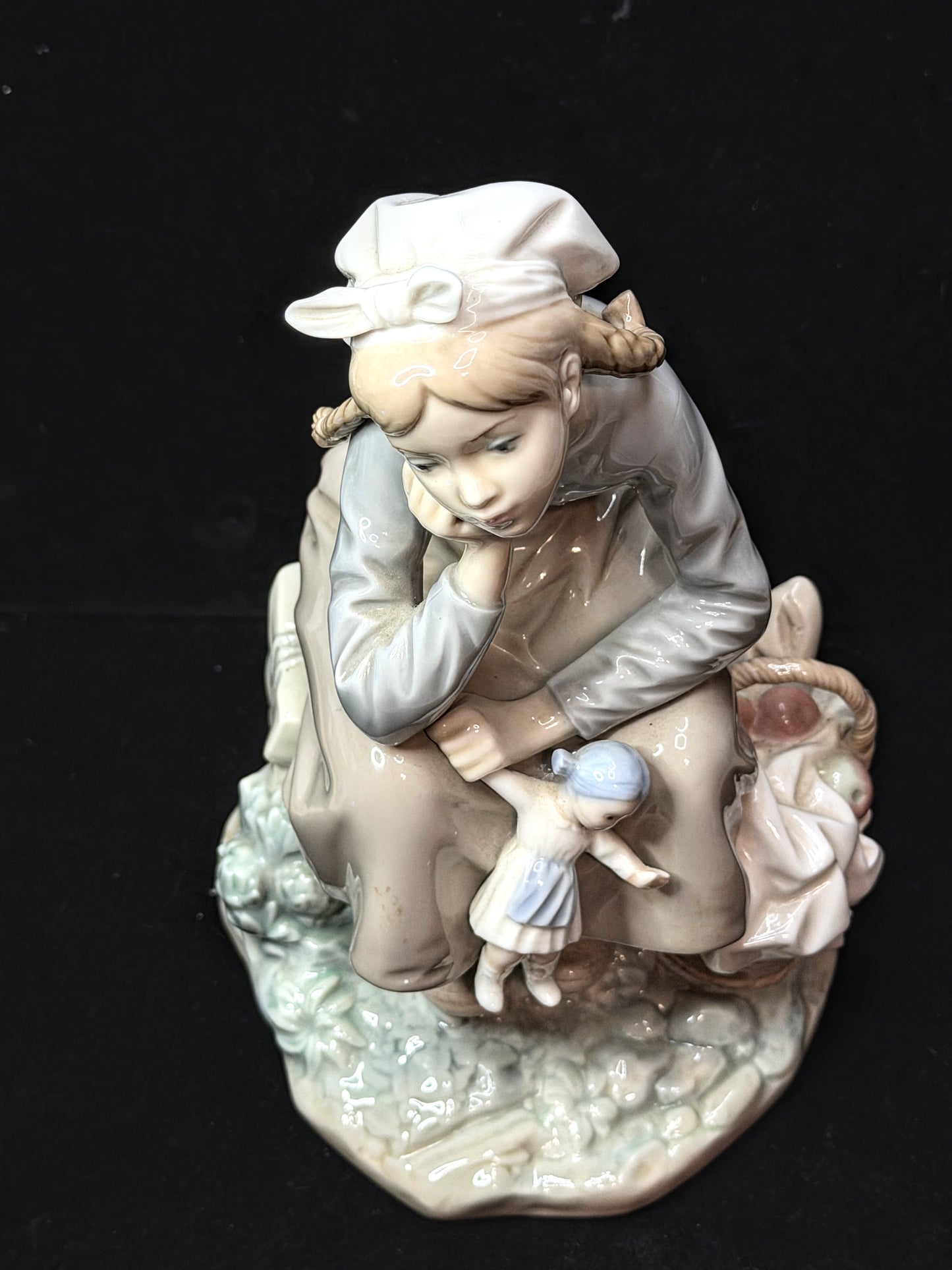 Vintage Lladró Daydreaming Girl with Doll and Basket Porcelain Figurine A1152