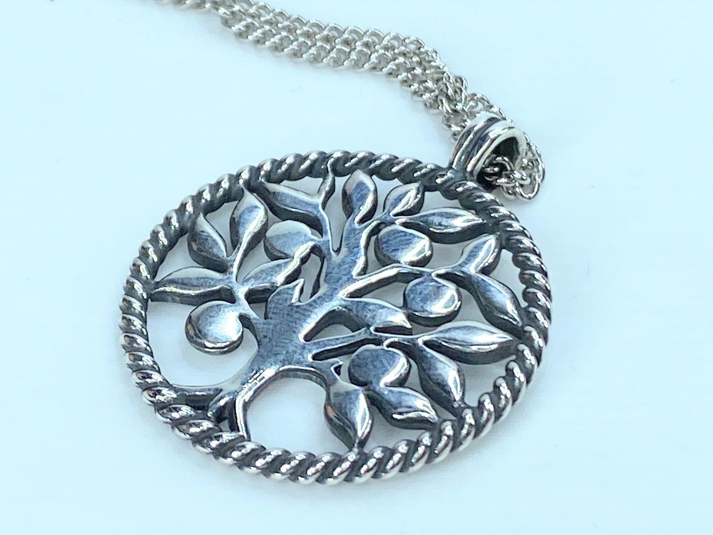 James Avery Sterling 925 Tree of Life Pendant necklace 14.9g 20" JR8931