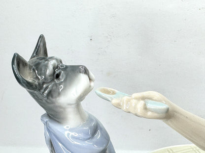 Lladró “Tea Time” Girl Feeding Dog Porcelain Figurine #01009197 Mint A1182
