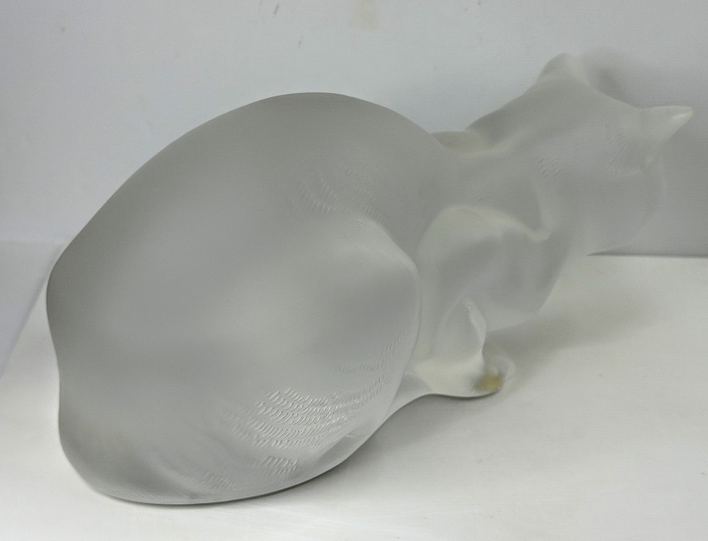 Vintage Lalique France Chat Couché Frosted Crystal Crouching Cat Sculpture A1158