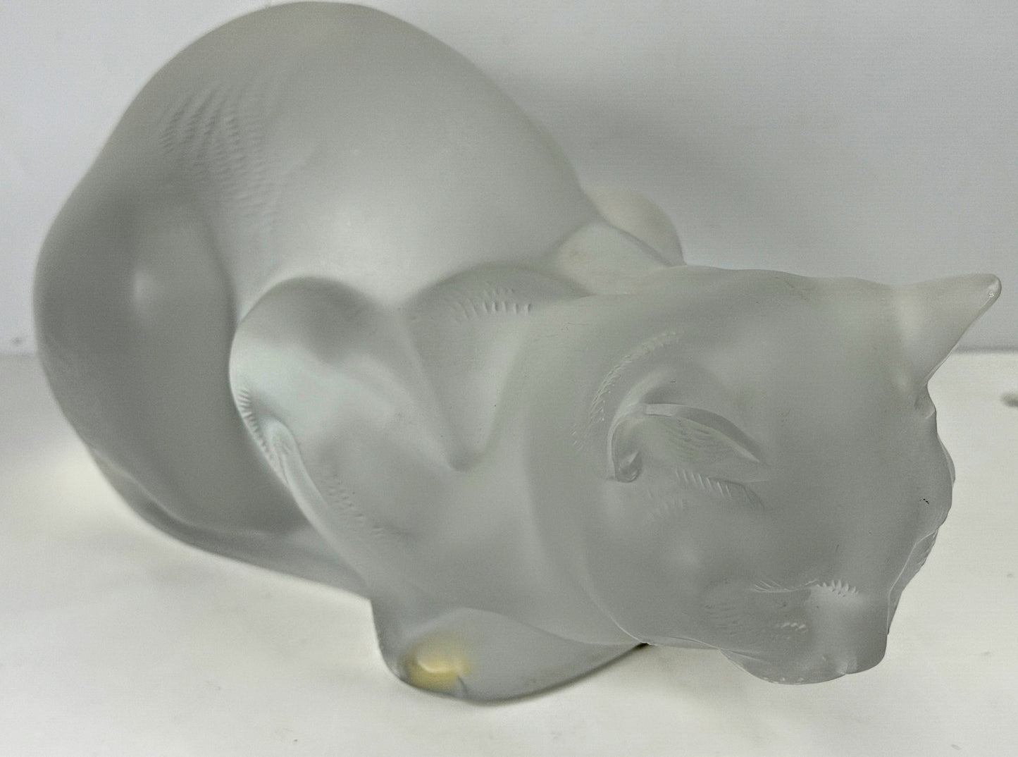 Vintage Lalique France Chat Couché Frosted Crystal Crouching Cat Sculpture A1158
