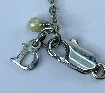 Christian Dior faux Pearl Beaded Heart Charm Bracelet 8" in pouch GS487
