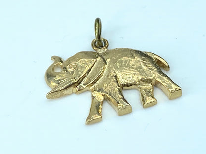 Trunk Up Lucky Elephant Charm in 14 Karat Gold 2.8g JR9519