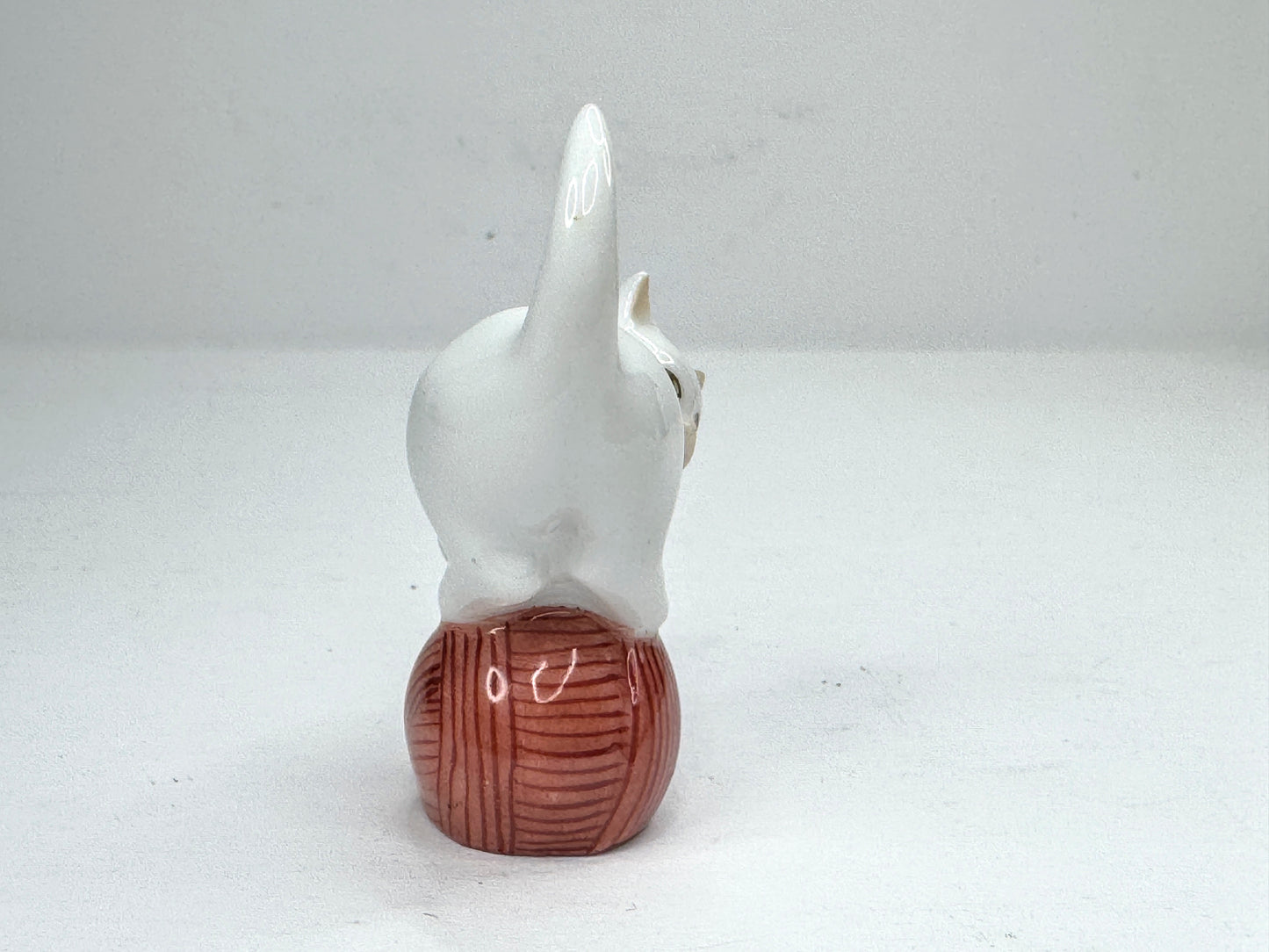 Vintage Herend White Cat on Ball Hand Painted Porcelain Figurine A1191