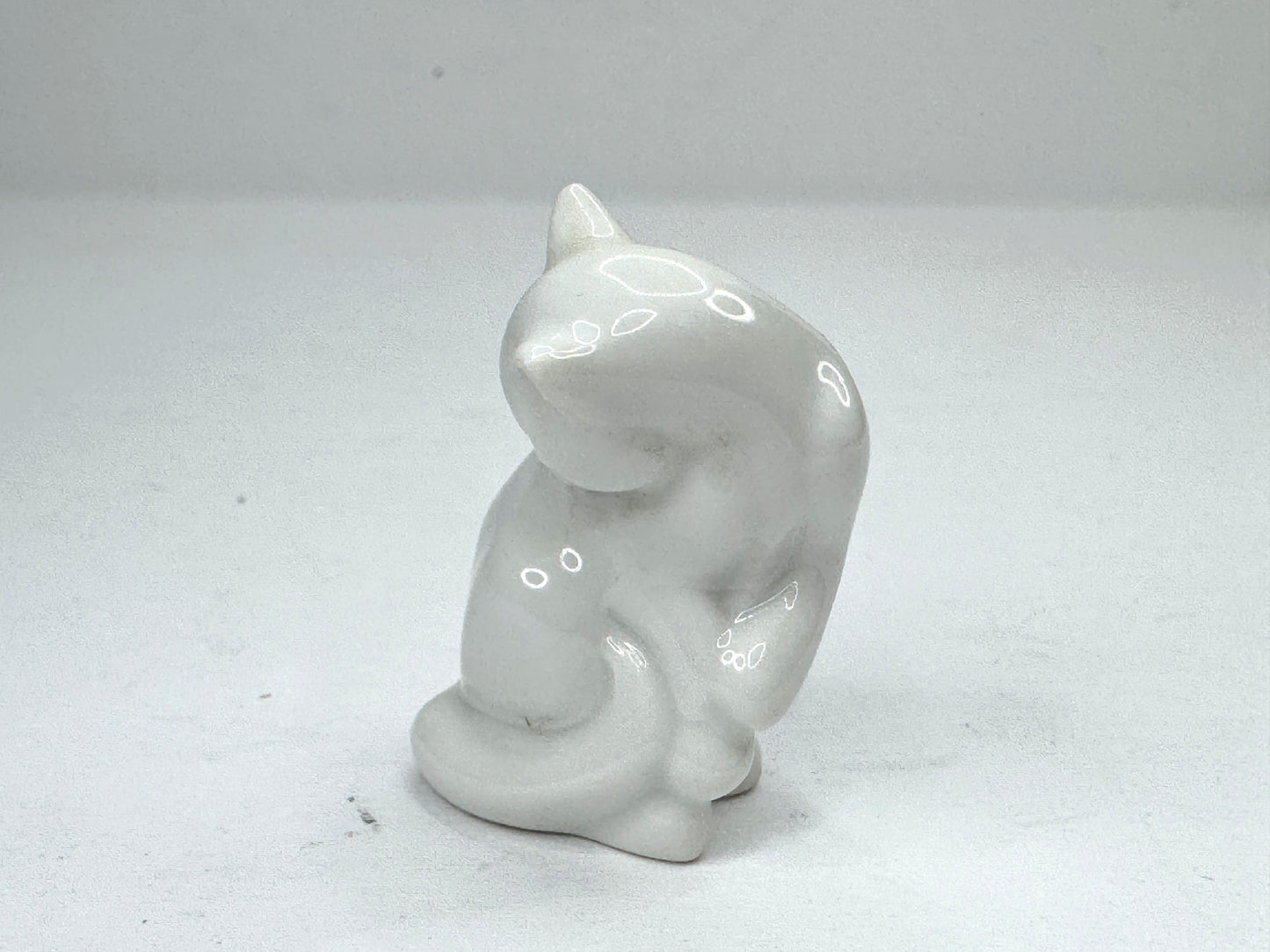 Vintage Herend White Arched Cat Hand Painted Porcelain Figurine A1192