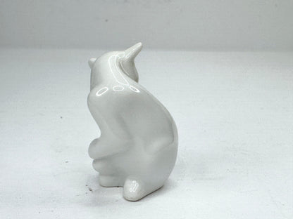 Vintage Herend White Arched Cat Hand Painted Porcelain Figurine A1192
