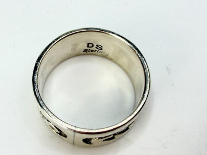 DS Sterling Silver Band Ring Size 8 Textured Cutout Wave Design Art JR1278