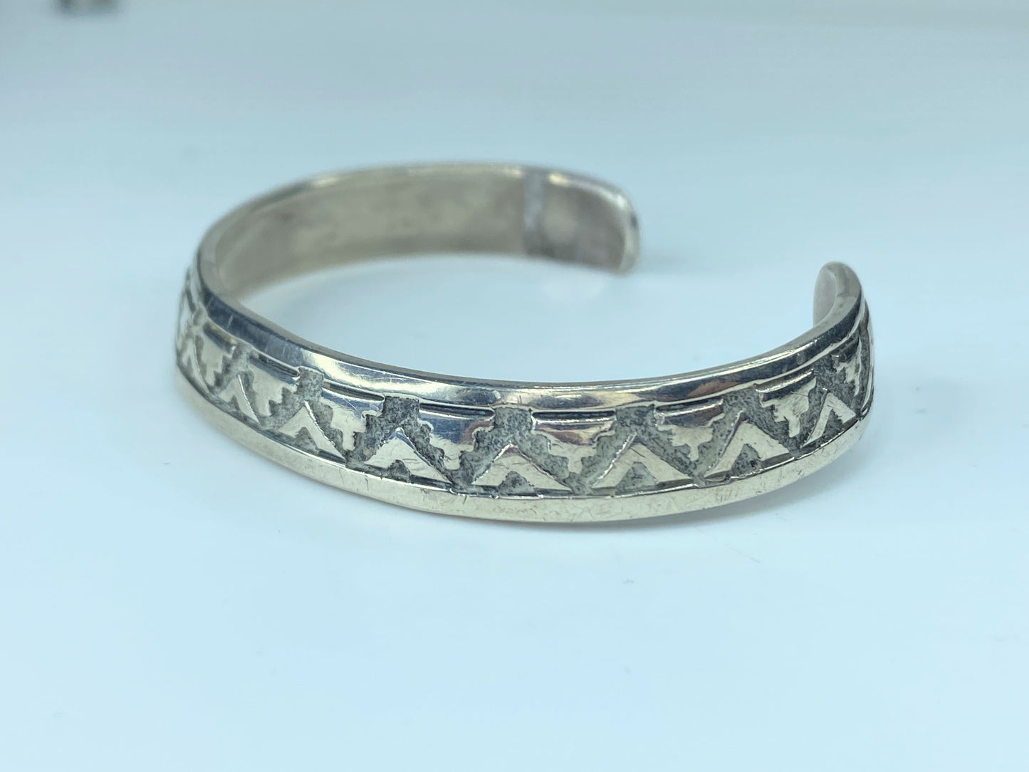 Native American Sterling Silver cuff Bracelets JR9527