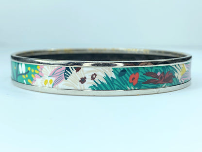 Hermes Enamel Dans un Jardin Anglais Printed Bracelet 62 Baroque  JR9528