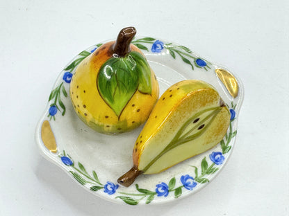 Vintage Limoges France Peint Main Two Pears on Plate Porcelain Trinket Box A1195