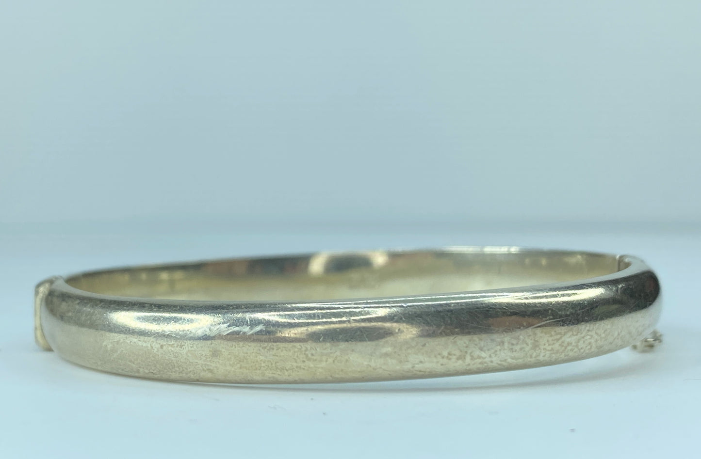 English Birmingham Sterling Silver Hinged 7.8mm tube bangle 12.2g JR9521