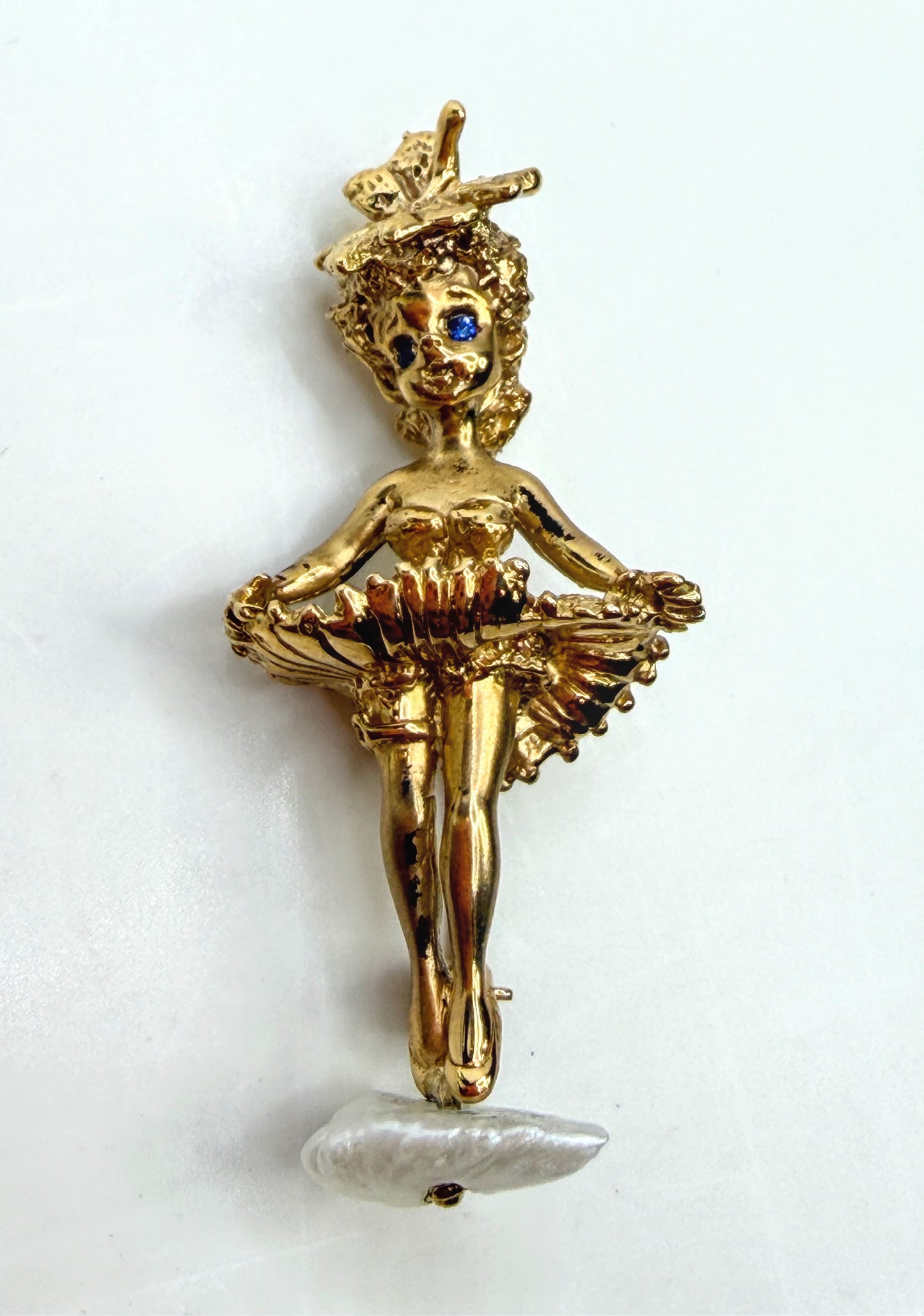 Vintage CYVRA 14K Gold Girl on Pearl Cloud Brooch Sapphire Eyes 10.2g JR1962