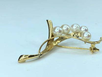 Mikimoto 18K yellow gold Akoya graduated Pearl brooch 5.2g JR9535