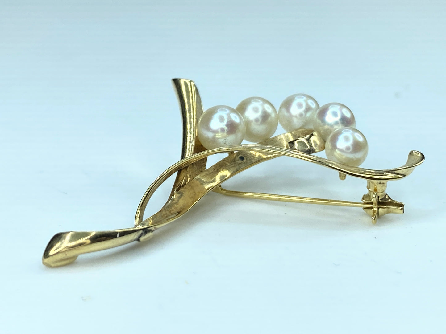 Mikimoto 18K yellow gold Akoya graduated Pearl brooch 5.2g JR9535