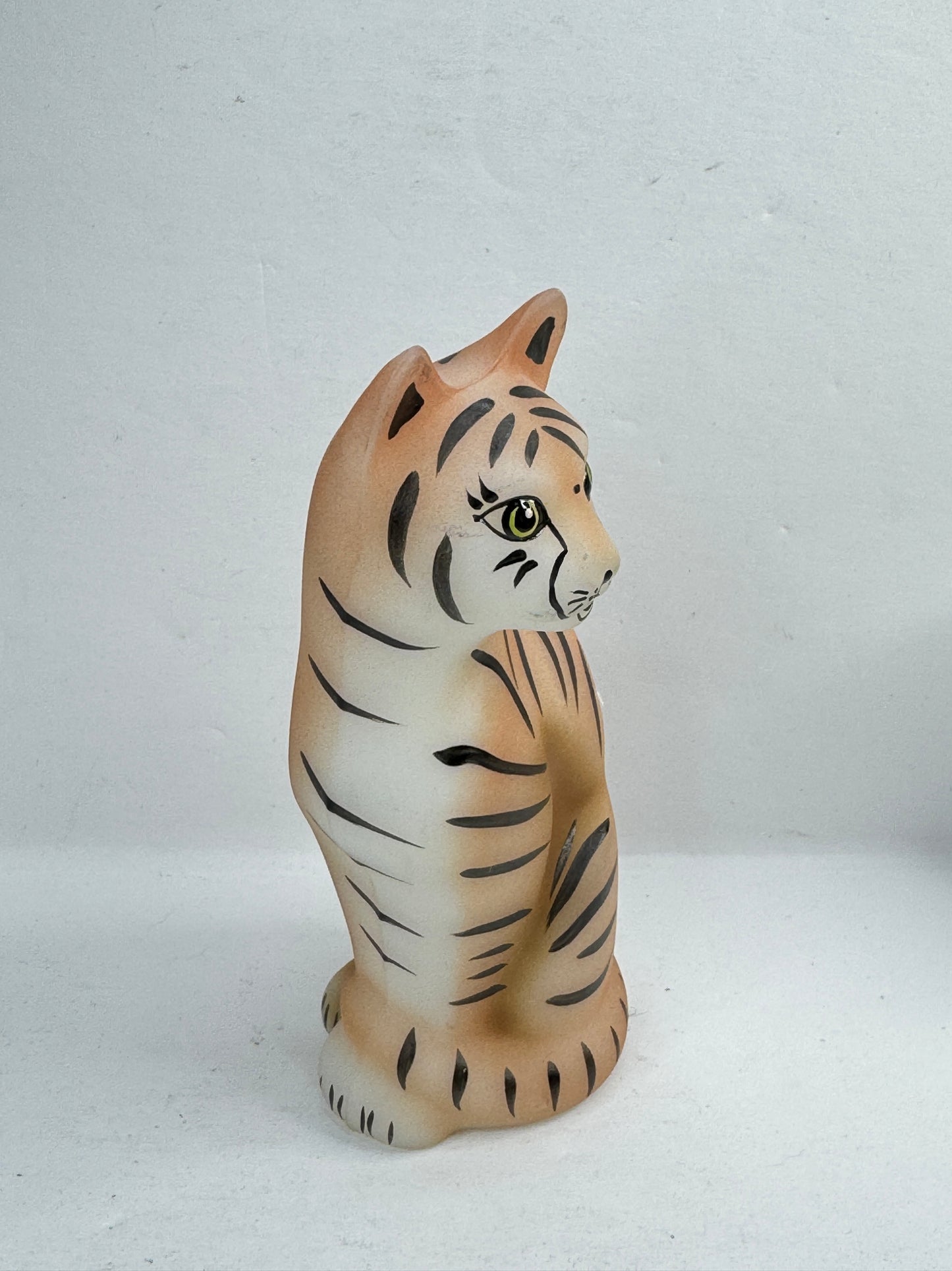 Vintage Fenton Tiger Cat Figurine Hand Painted Signed C.C. Hardman 5.25" A1209