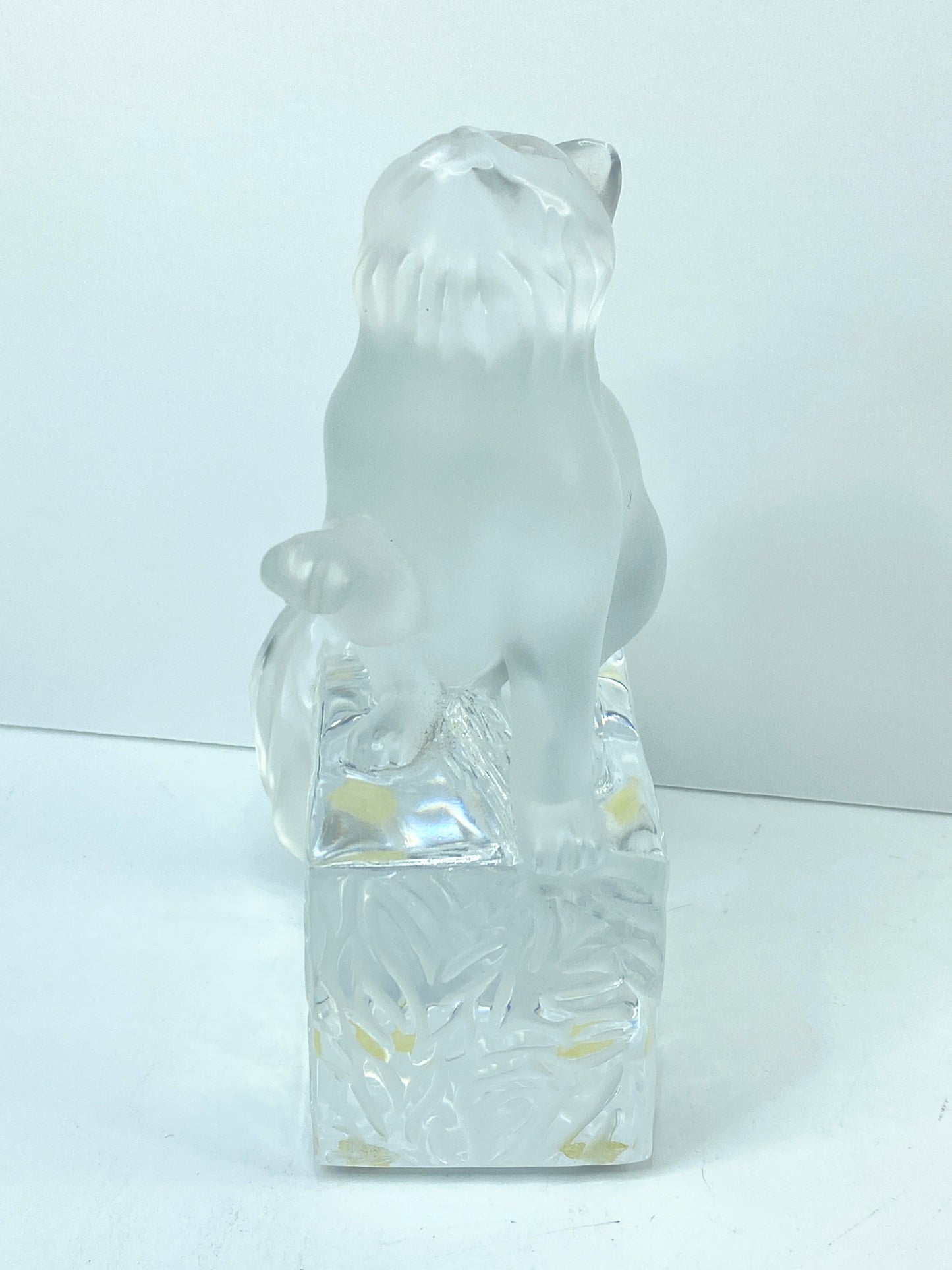 Lalique France Frosted Crystal Kitty Cat paw up Sculpture Paperweight A721