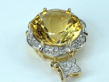 10K yellow gold 14mm Citrine Diamond pendant 4.3g JR9539