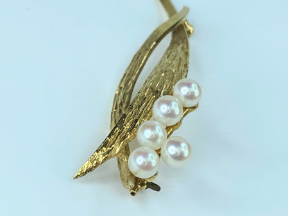 Akoya Cultured Pearl texture Contemporary 14K brooch JR9033