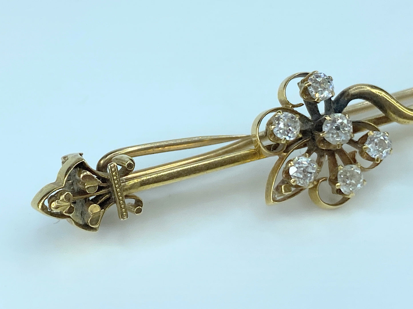 c1930's 15ct Gold 0.6ct Old Euro cut diamond Flower pin JR9034