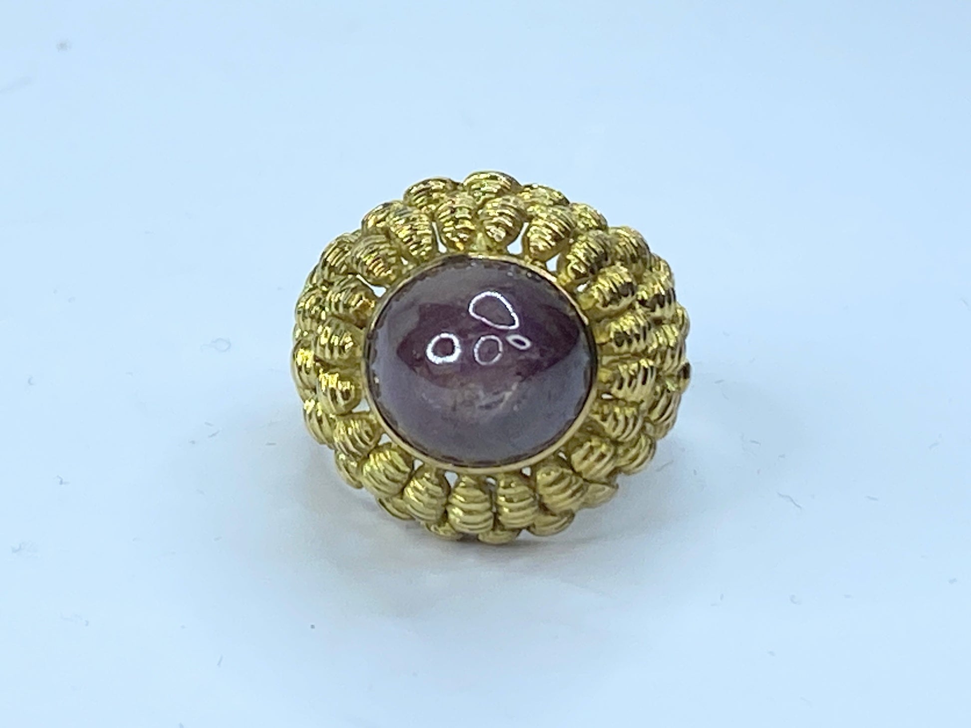 14K yellow gold carbochon Star Ruby texture Dome ring s6.5 10.4g JR675