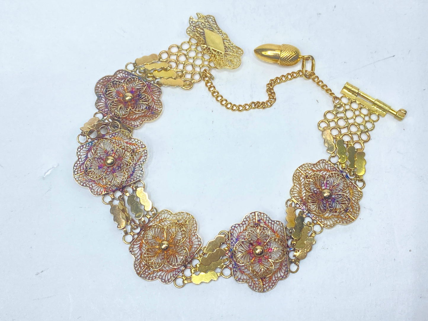 Antique Art Deco 18K Gold Filigree Floral Bracelet with Acorn Charm JR1110
