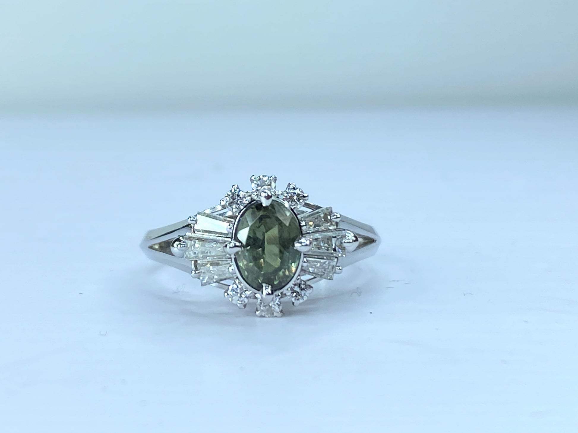 Certified Platinum 0.85ct Alexandrite 0.54ct F/VS1 Diamond statement ring JR672