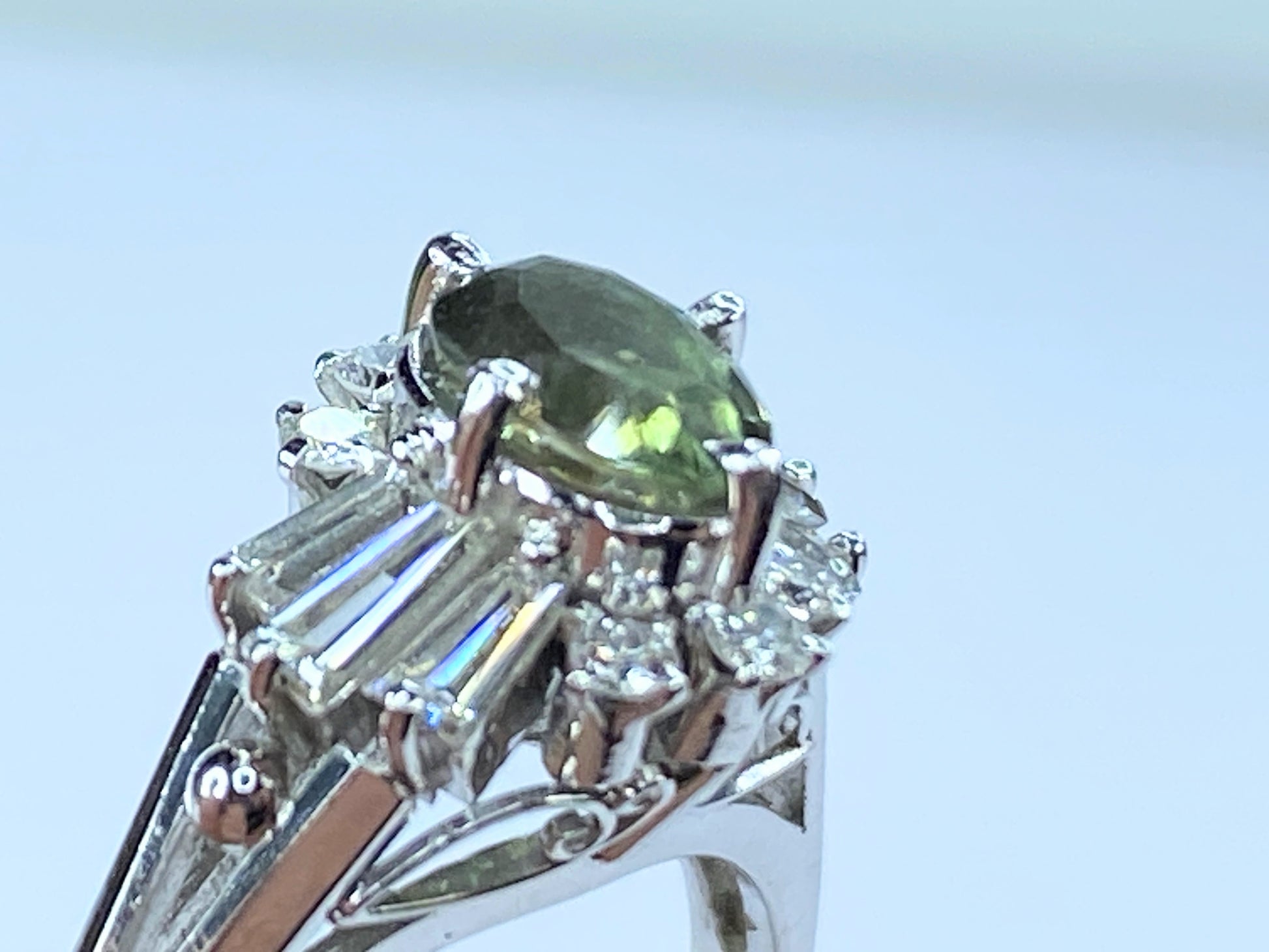 Certified Platinum 0.85ct Alexandrite 0.54ct F/VS1 Diamond statement ring JR672