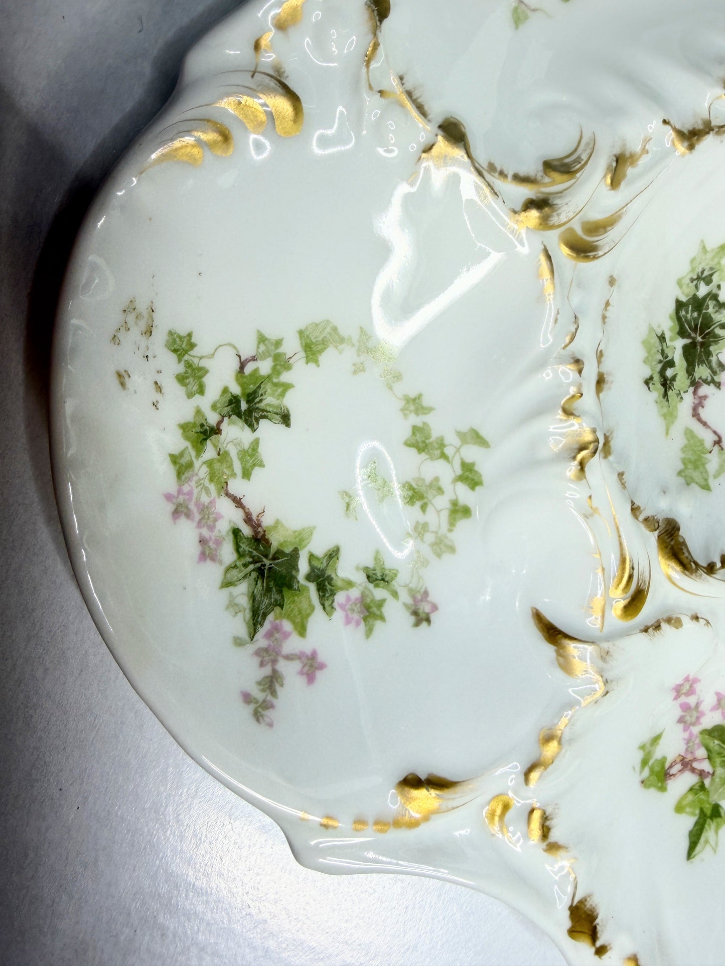 French Floral Porcelain Oyster Plate with Gilt Scalloped Rim 7.5 Inches A740