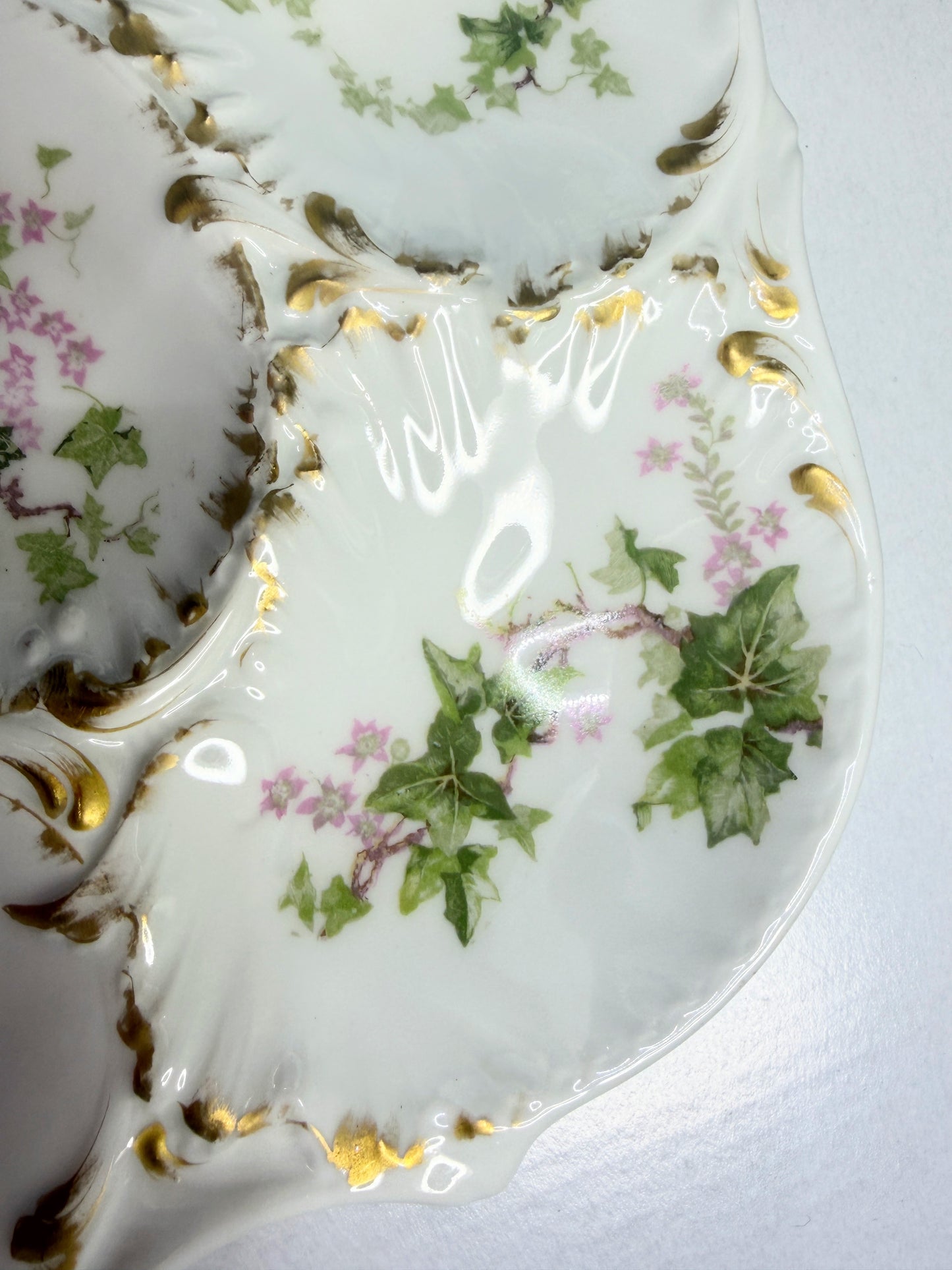 French Floral Porcelain Oyster Plate with Gilt Scalloped Rim 7.5 Inches A740