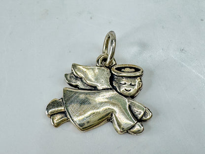 Retired Artisan James Avery Sterling Silver Flying Baby Angel Charm 2.6g JR2086