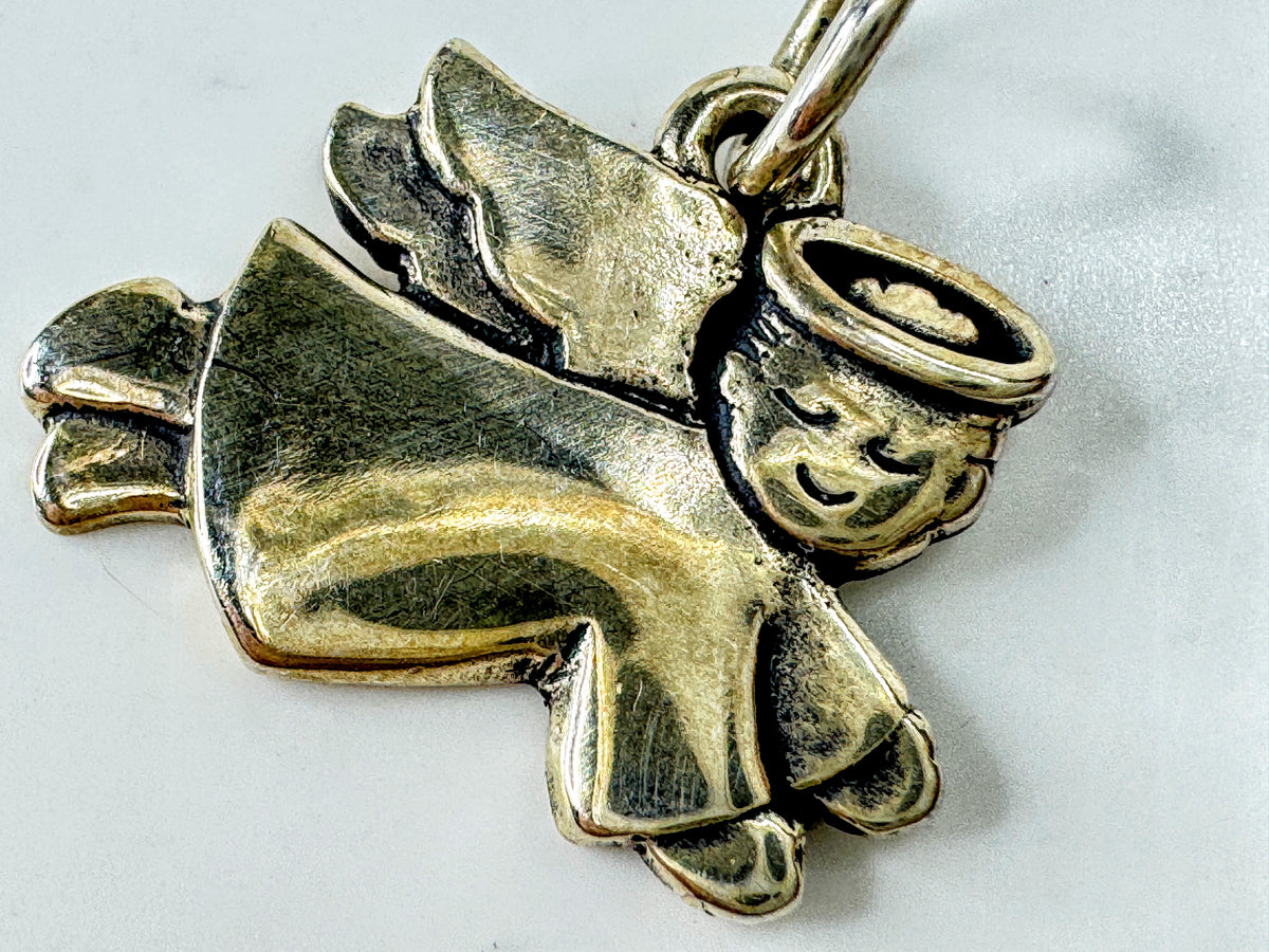 Retired Artisan James Avery Sterling Silver Flying Baby Angel Charm 2.6g JR2086