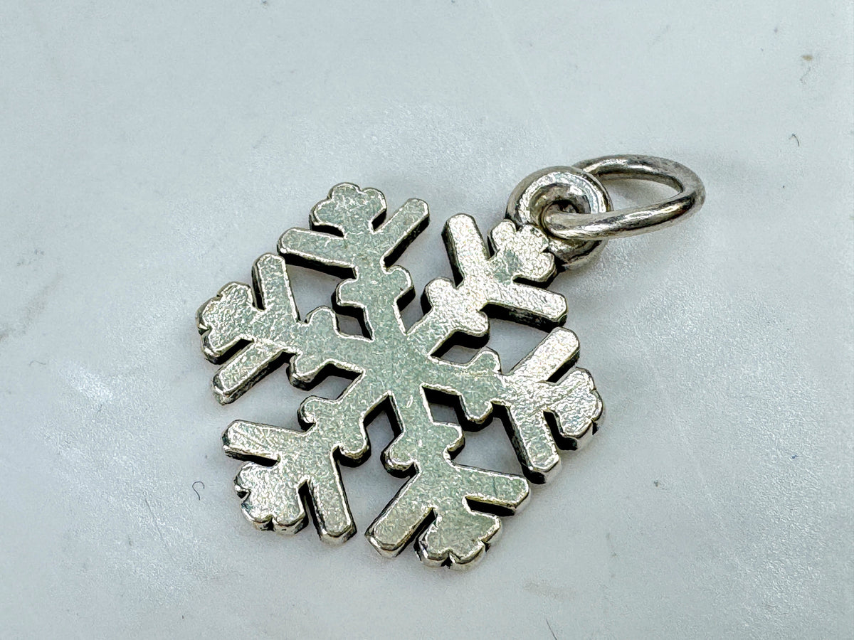 Vintage James Avery Artisan Sterling Silver Snow Crystal Snowflake Charm JR2078