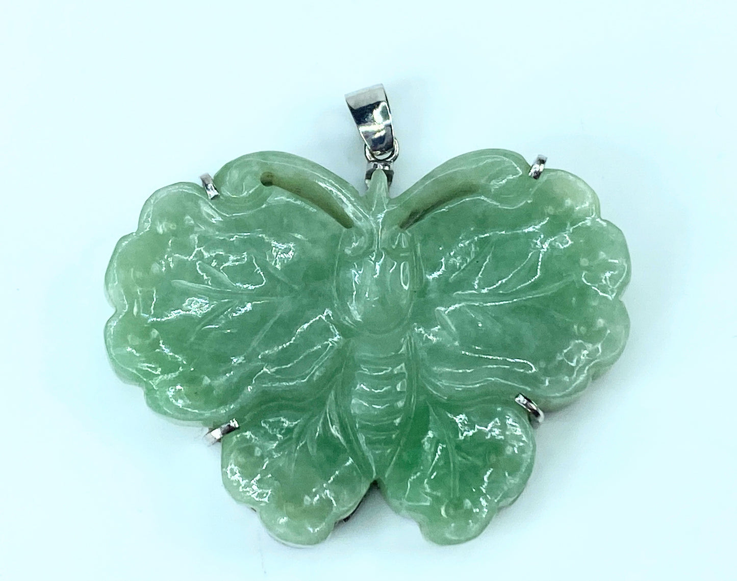 Platinum 900 natural Jadeite Butterfly motif pendant 15.8g 1.5"  JR9554