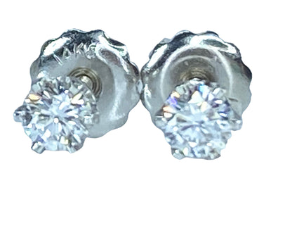 Classic 14K gold 0.42ct G/Si1 round brilliant solitaire Diamond stud earrings