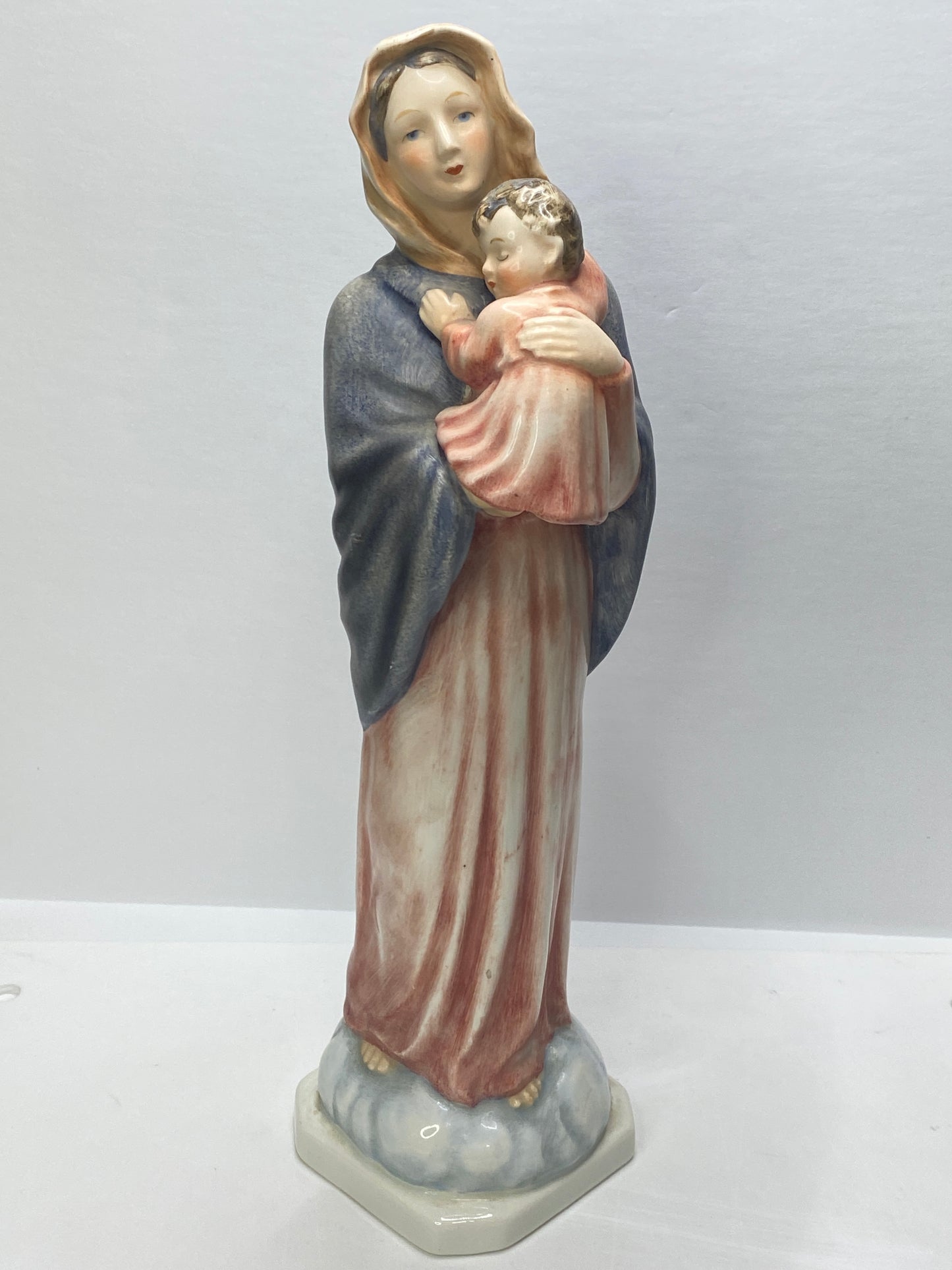 Goebel Hummel Madonna & Child TMK-2 Full Bee Figurine 9.5"A722