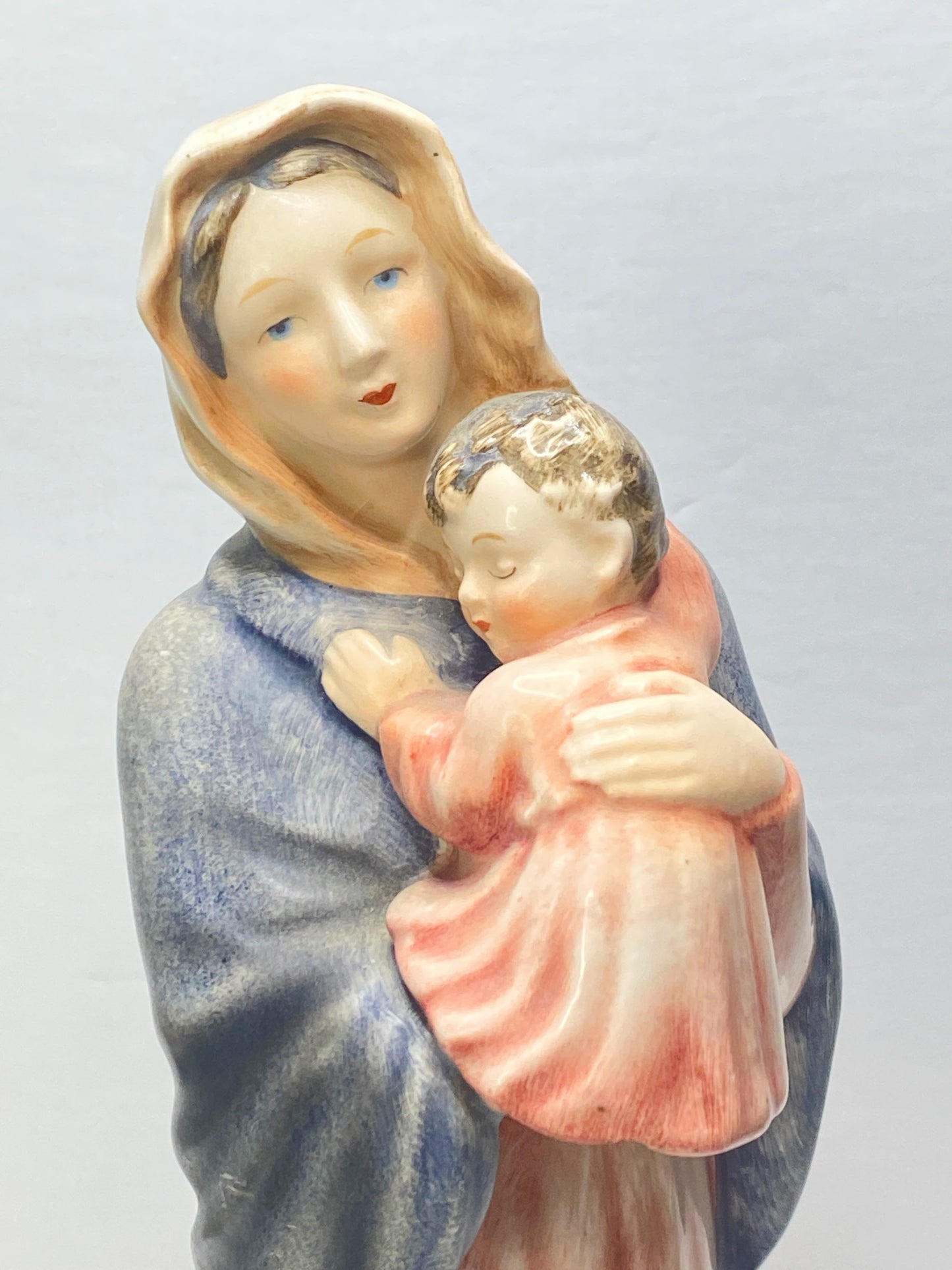 Goebel Hummel Madonna & Child TMK-2 Full Bee Figurine 9.5"A722