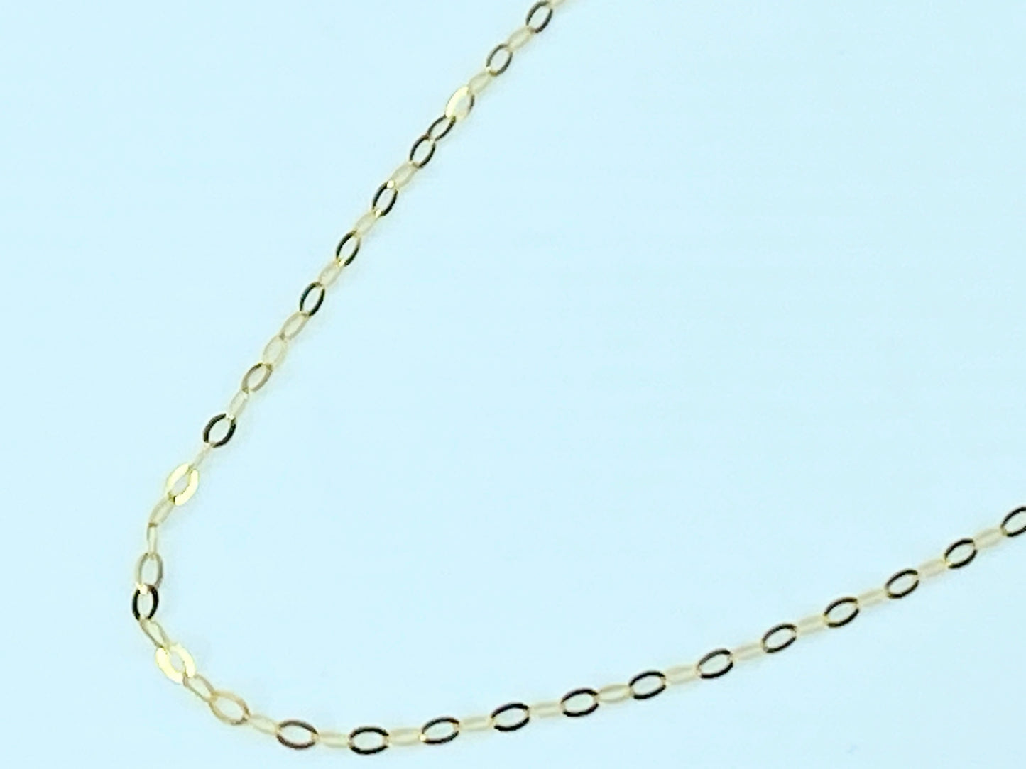 Dainty 18K yellow gold oval cable link lightweight necklace NWT JR9560