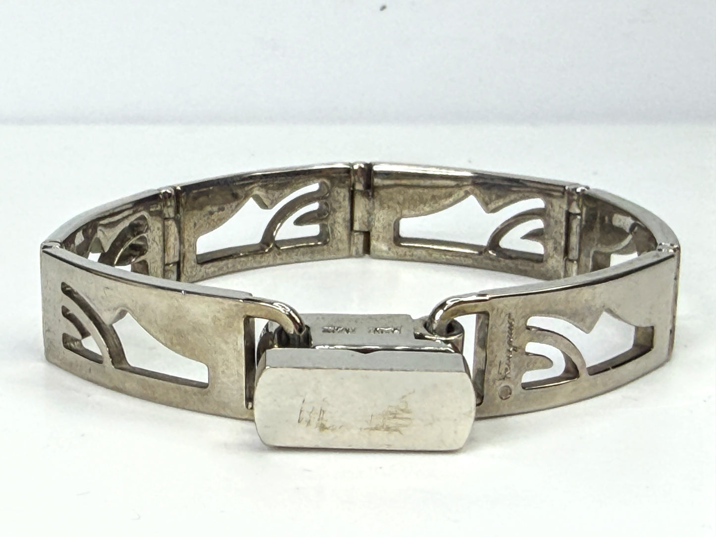 Vintage Salvatore Ferragamo Gancini Link Bracelet Silver Tone Italy GS883