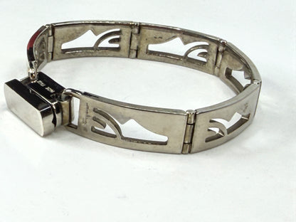 Vintage Salvatore Ferragamo Gancini Link Bracelet Silver Tone Italy GS883